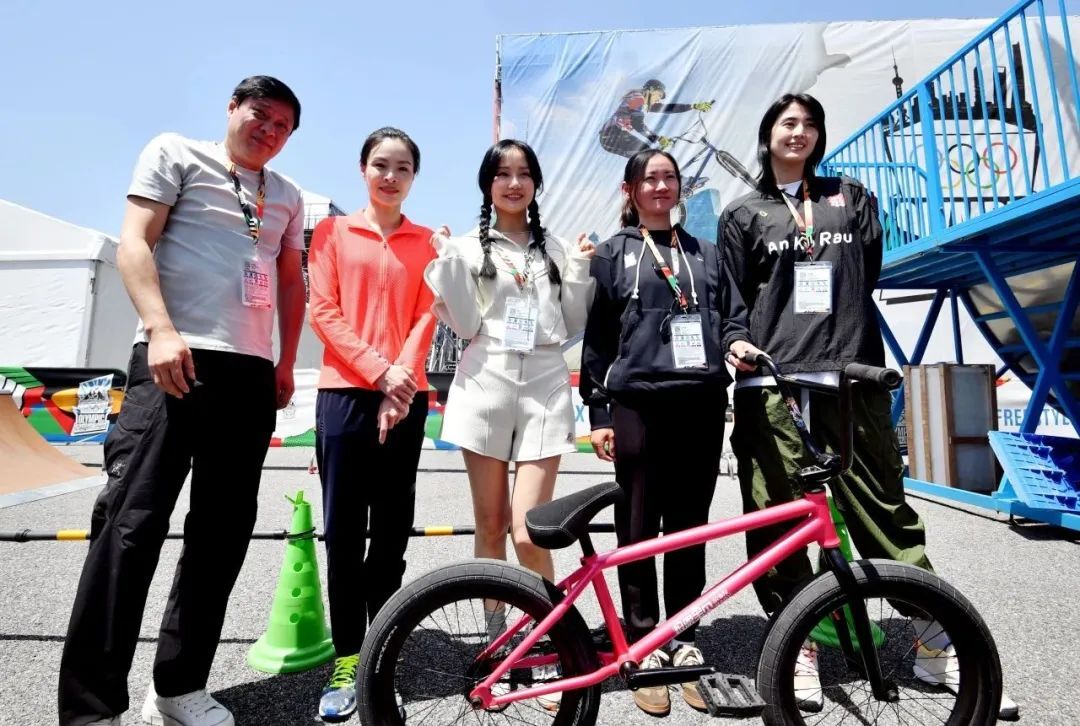 关于运动员退役转型路径多样化，行业发展新气象的信息